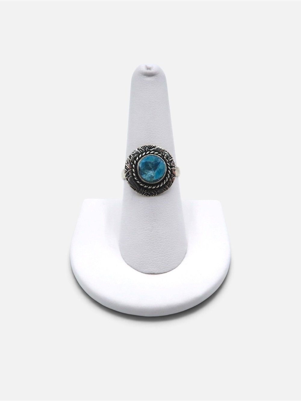 VINTAGE APATITE RING